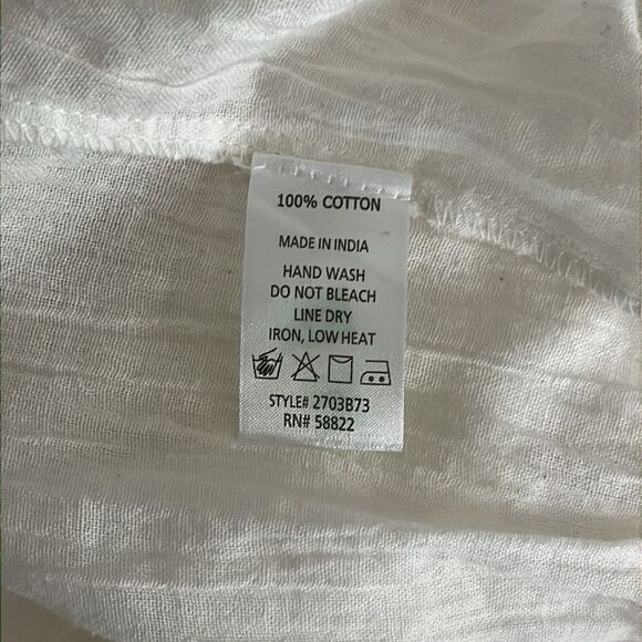 NWT Max Studio White Sleeveless Blouse Size Small - Picture 6 of 6